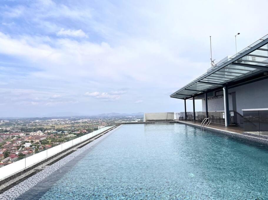 Ins Suite @ The Quartz Residence-Infinity Pool 말라카 외부 사진