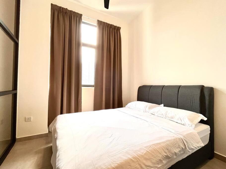 Ins Suite @ The Quartz Residence-Infinity Pool 말라카 외부 사진