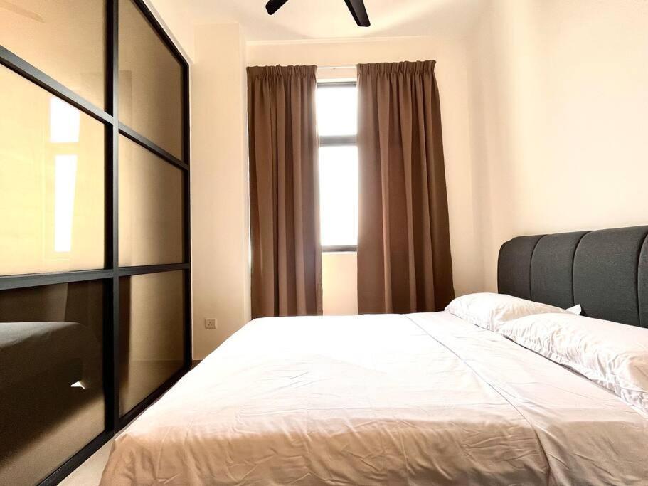Ins Suite @ The Quartz Residence-Infinity Pool 말라카 외부 사진